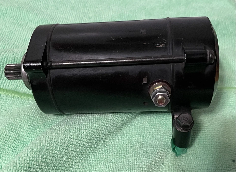 Motor de arranque OEM con pernos 83 84 85 Honda Nighthawk CB650SC y 1983 CB550SC Foto 2 de 4