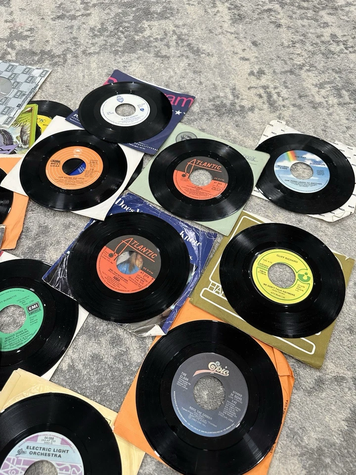 Vintage 7-inch Vinyl Records – Lot of 20 Classic Singles - Image 2 of 4