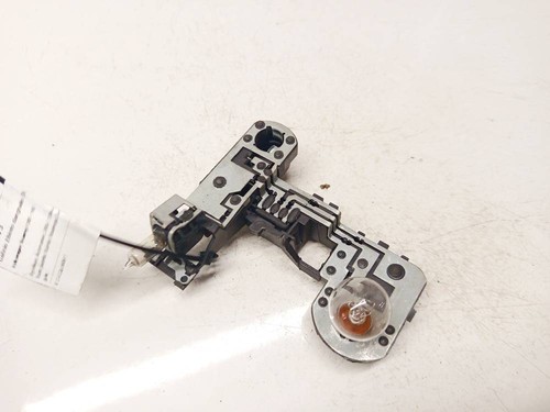 7L6945260A Lampenträger Rücklicht Rückleuchte innen Heckklappe DE2798605-81