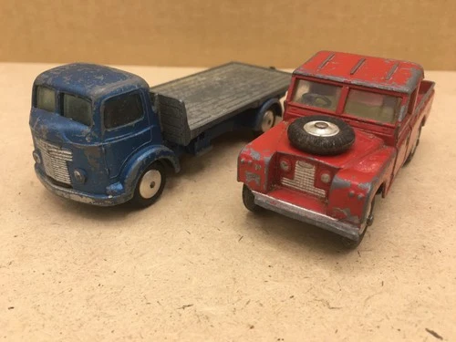 Joblot 2 Corgi Toys Made in Commer 5 Tonne Land Rover 109 W. B. Vintage toy cars