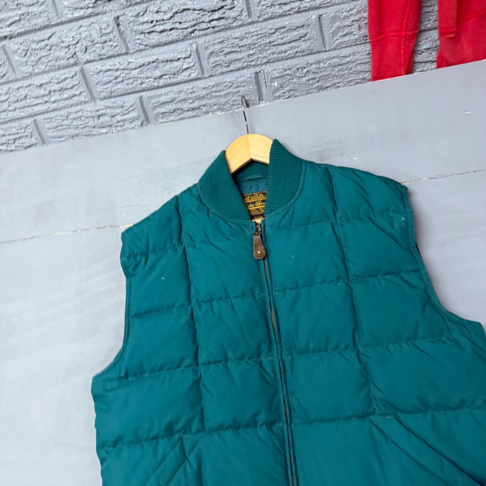 Vintage Eddie Bauer Goose Down Puffer Vest Mens Large Teal Green Quilted Zip Up