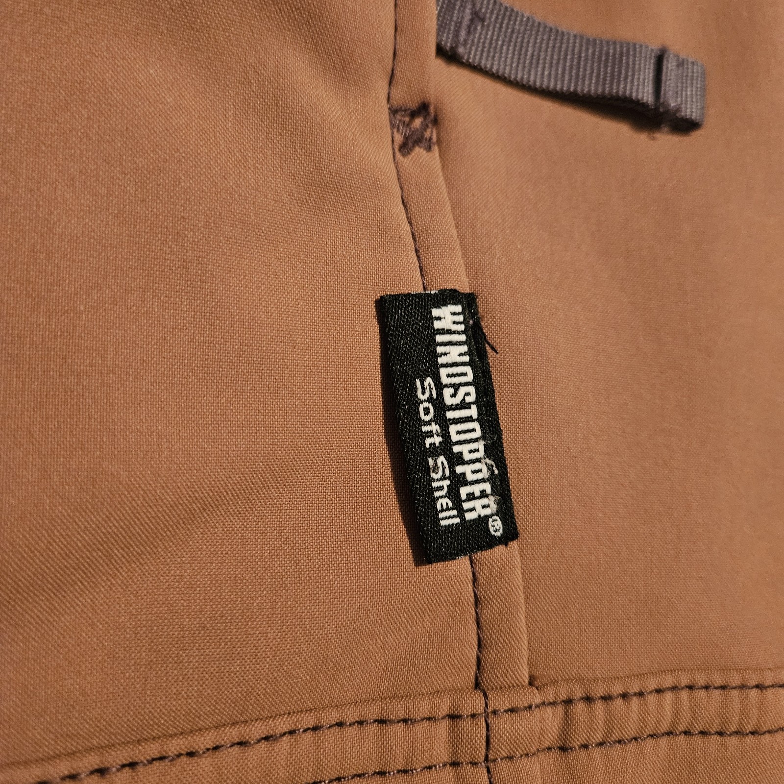 Cloudveil Windstopper Soft shell Jacket Tan, Size… - image 5