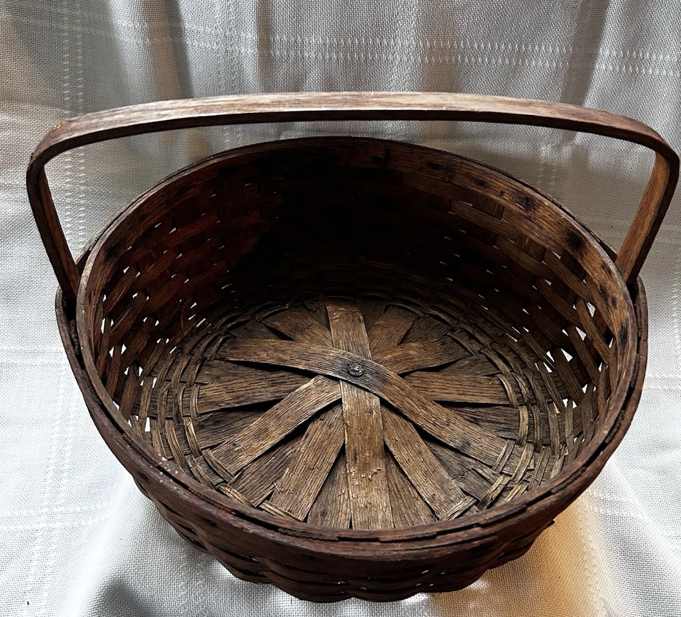 Antique c1900 Split Oak Round Gathering Basket w/ Bentwood Oak Handle - Image 2 of 4