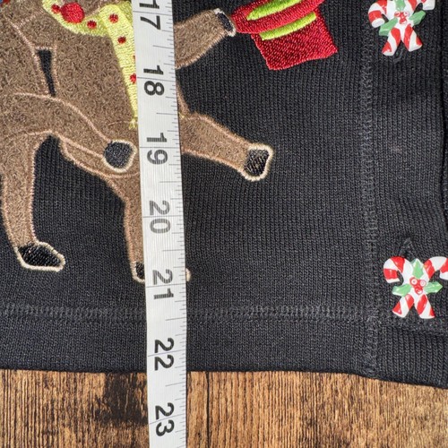 Vtg ONQUE Casuals CHRISTMAS Sweater Cardigan Reindeer Candy Cane Buttons Sz M - Picture 8 of 8