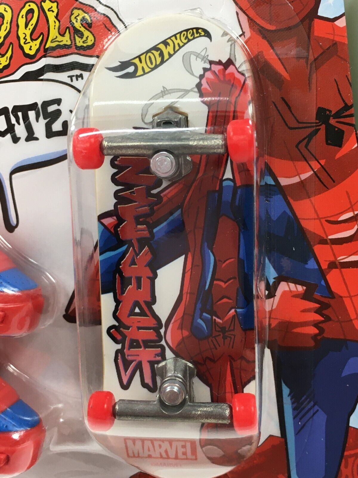 Hot Wheels Skate De Dedo Com Tenis Marvel Ghost Spider no Shoptime