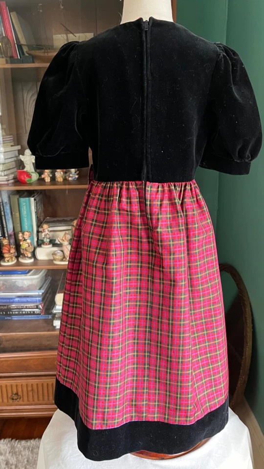 Gorgeous Vtg Laura Ashley Holiday Dress - Black Velvet & Plaid Organza Sz 4Y - Image 2 of 4