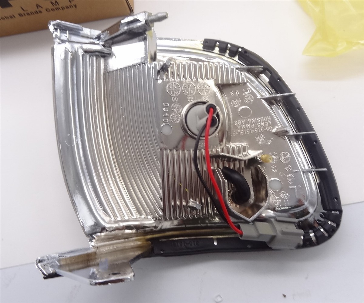 Depo Side Marker Light Assembly Front Drivers Side FOR 1996 Depo Side Marker Light Assembly Front Drivers Side FOR 1996