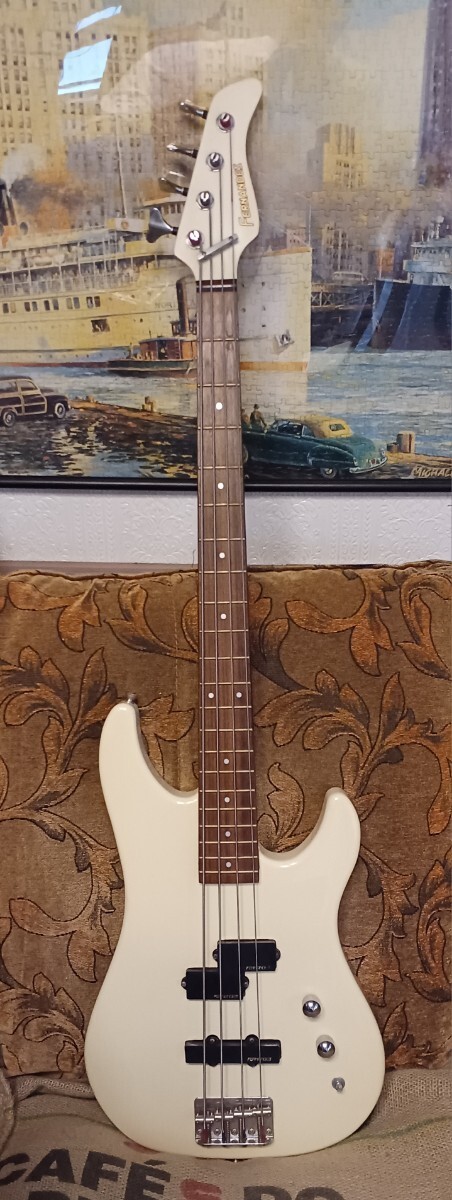 Electric Bass Guitar Fernandes SMB502 White Made in Japan