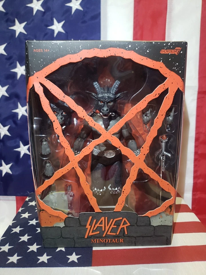 Figura de acción Ultimates Slayer Minotaur de Super7 sellada Foto 2 de 4