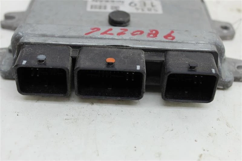 Computadora ECU ECM NISSAN MICRA VERSA 2014 14 2015 15 2016 16 BEM332300A2 980276 Foto 2 de 4