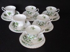 ROYAL ALBERT 'TRILLIUM' SET OF