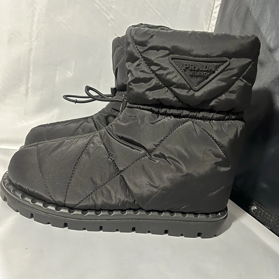 Prada Blow 19 Women's Quilted Nylon Drawstring Snow Boots Black Size 40 IT 9 US - Image 3 of 4