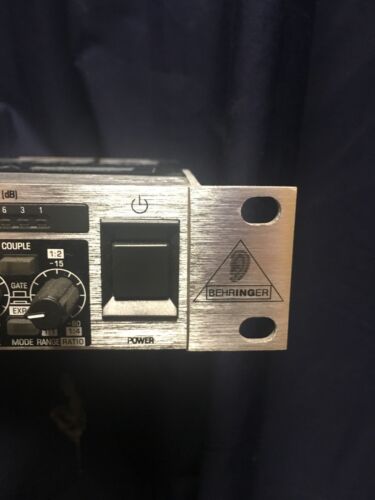 Behringer XR4400 Multigate Pro - Picture 2 of 5