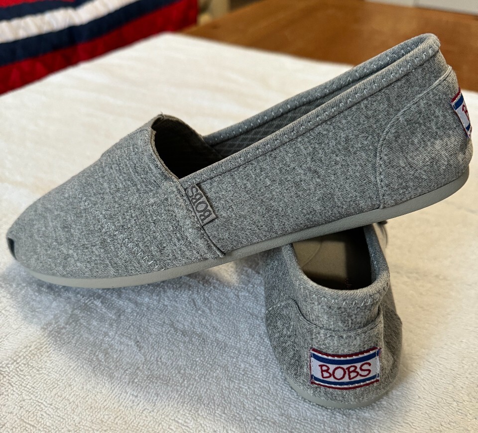 Bobs by Skechers Womens Plush Express Yourself Slip On Shoes Size