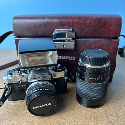 Olympus OM-10 35mm SLR Film Camera Bundle 50+35-140mm lens T 20 Flash VTG Case