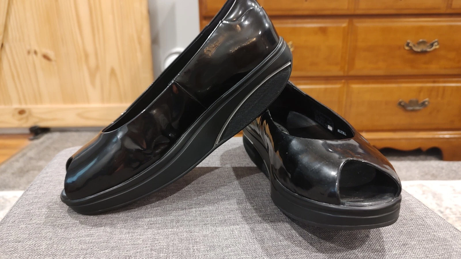 Mocassini donna MBT Kianga eleganti slip on taglia 7 7 5 nero vernice punta aperta