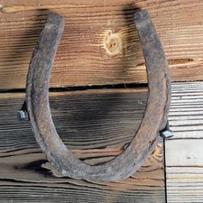 antique hand forged horse shoe western decor