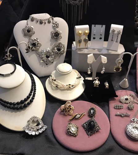Vintage Costume Jewelry Lot #5 inc. Florenza-Monet-Laguna-Whiting Davis - Picture 5 of 24