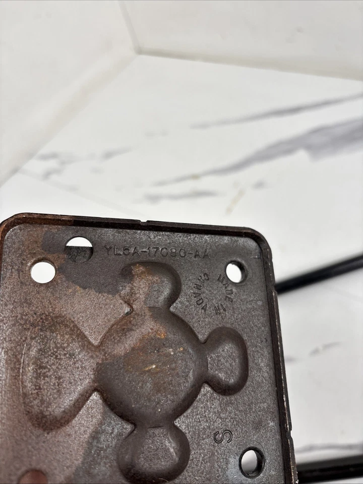 Ford F150 E150 Econoline 1997-2004 neumático ligero repuesto botella gato y herramientas Foto 3 de 4