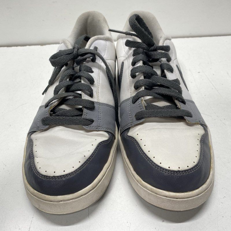 Nike White/grey/black Solid Sneaker Athletic Shoe… - image 2