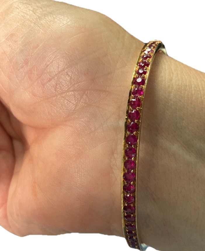 14K Gold Ruby Bangle Hinged Bracelet 19.84g Size … - image 5