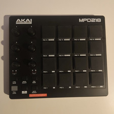Akai Professional MPD218 Pad-Controller 16 Pa...