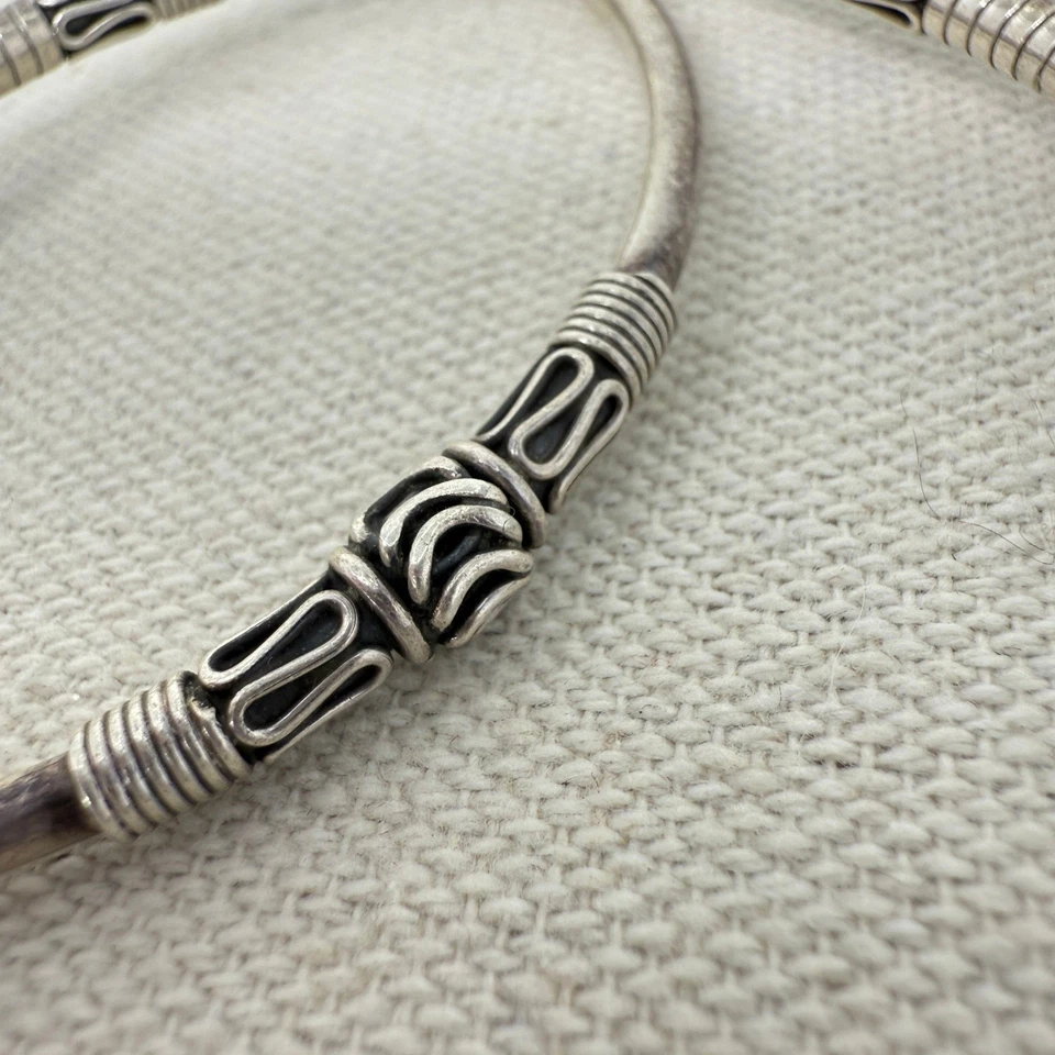 Juego de 2 pulseras vintage de plata de ley Bali Ba Suarti Foto 4 de 4