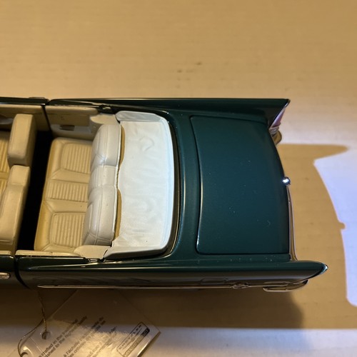 1957 Chrysler 300C Convertible Die Cast Model By Franklin Mint 1:24 Limited Ed - Picture 12 of 18