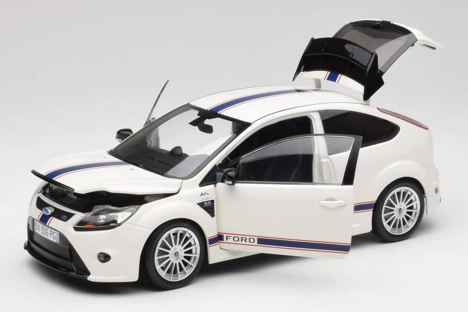 100080167 Ford Focus RS MK2 LM Classic White MK IIb Tribute Minichamps 1/18 - Immagine 2 di 4