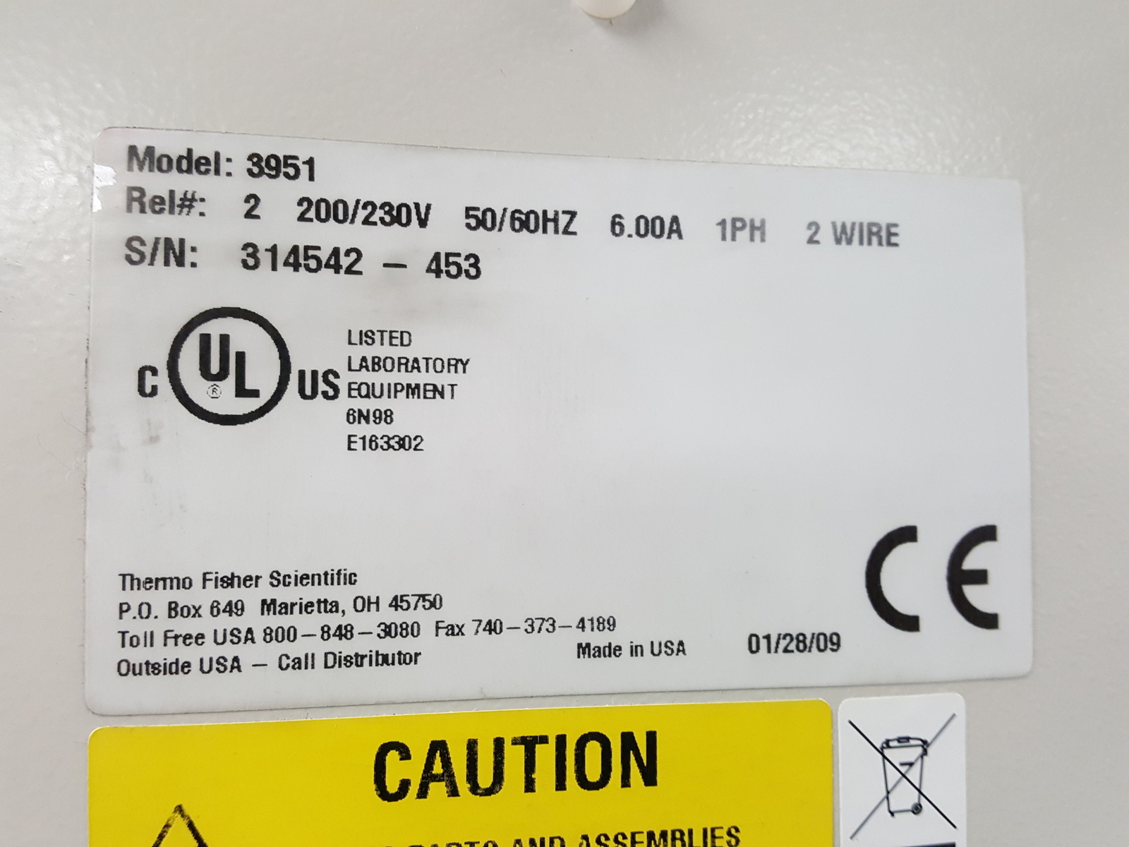 Thermo Scientific Forma ReachIn CO2 Laboratory Incubator Model 3951