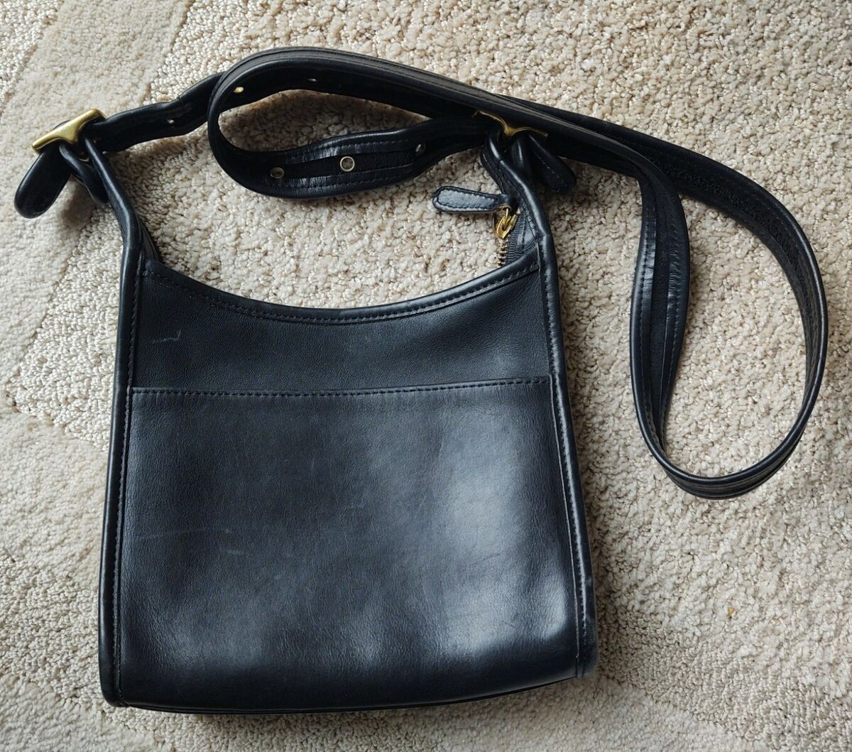 Coach Vintage Black Legacy Zip Crossbody Bag | eBay Coach Vintage Black Legacy Zip Crossbody Bag | eBay