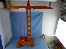 ancienne grande grue en bois DEJOU , super état 