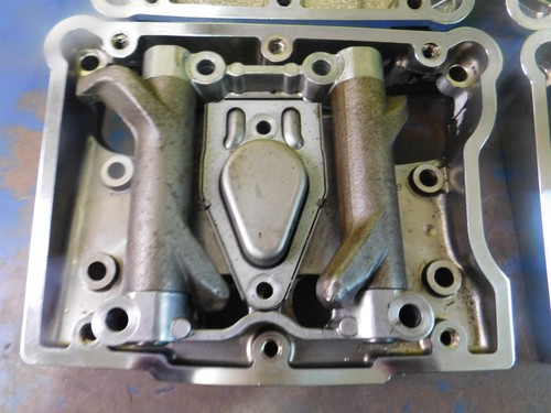 CHROME ENGINE LOADED ROCKER BOXES OEM HARLEY DAVIDSON TWIN CAM MOTORS 1999-2016 - Picture 10 of 24