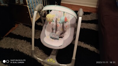 elektrische babywippe / Babyschaukel von Ingenuity