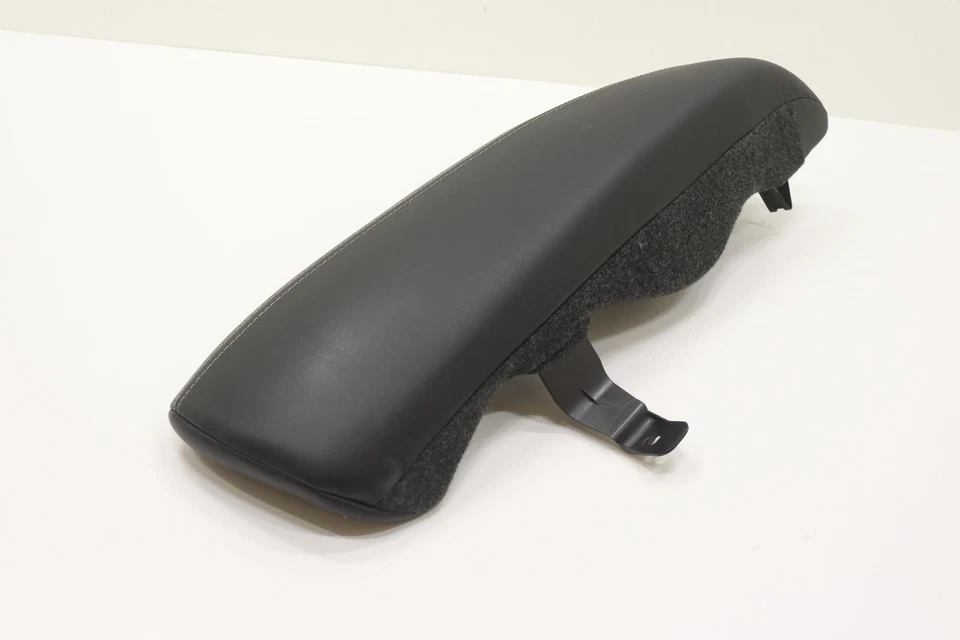 2017 - 2023 CHRYSLER 300 REAR RIGHT SEAT BOLSTER CUSHION COVER OEM BLACK_G7X9 - Image 2 of 4