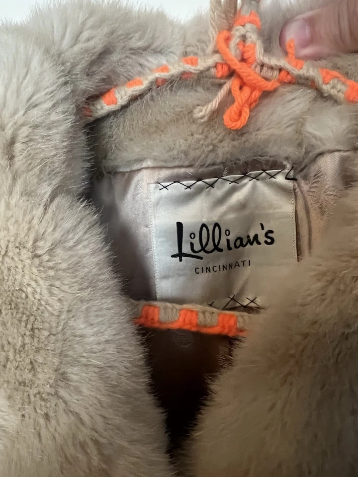 1970’s Vintage Mincara Faux Fur Women’s Coat Cream Belted Size Medium - Image 2 of 4