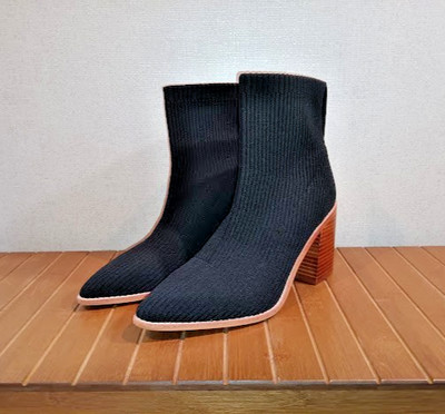 Steven by Steve Madden Women's SZ 9.5 Boots Black Ribbed Knit Stacked Heel NWT