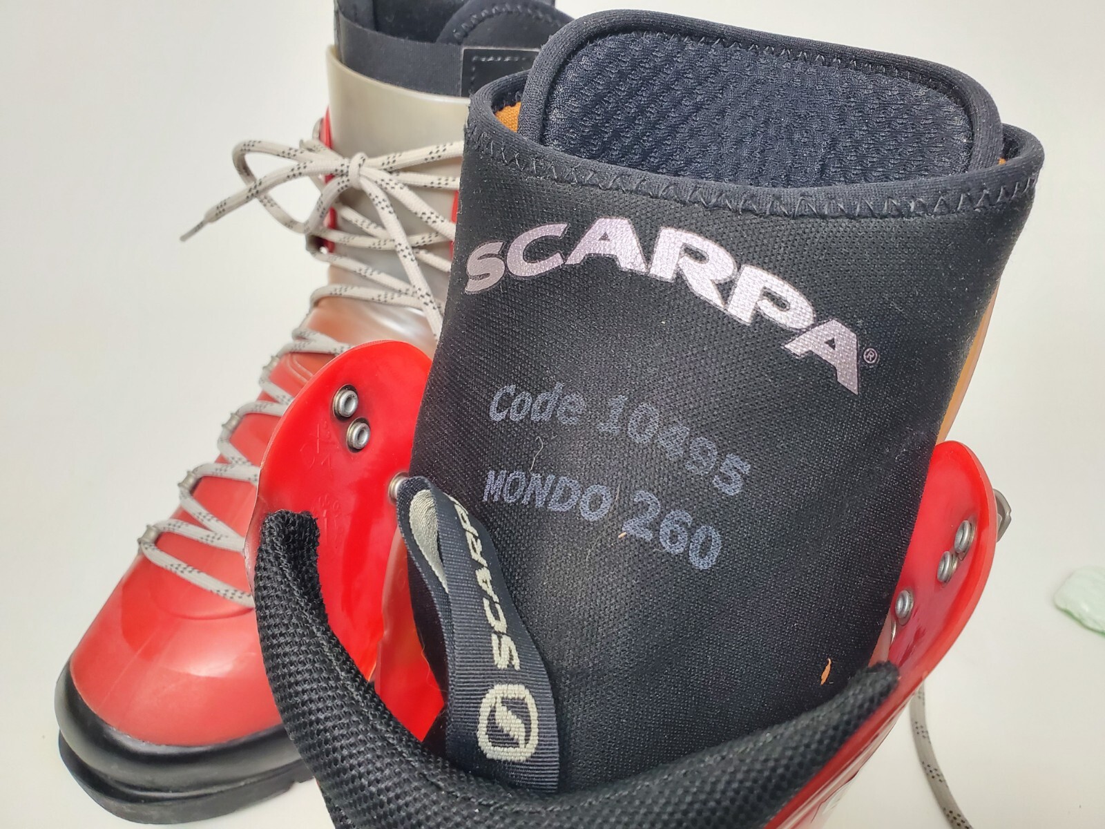 SCARPA OMEGA Plastic Mountaineering Ice Climbing Boots Mondo 26