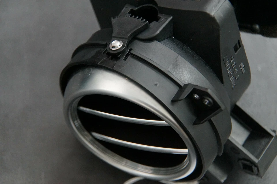 Rejilla de aire delantera derecha Air Jet 3W0819202B Bentley Continental Flying Track Foto 2 de 4