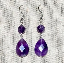 Ohrringe aus dem Edelstein Amethyst in Tropfen- und Freiform 925 Silber Ohrhaken