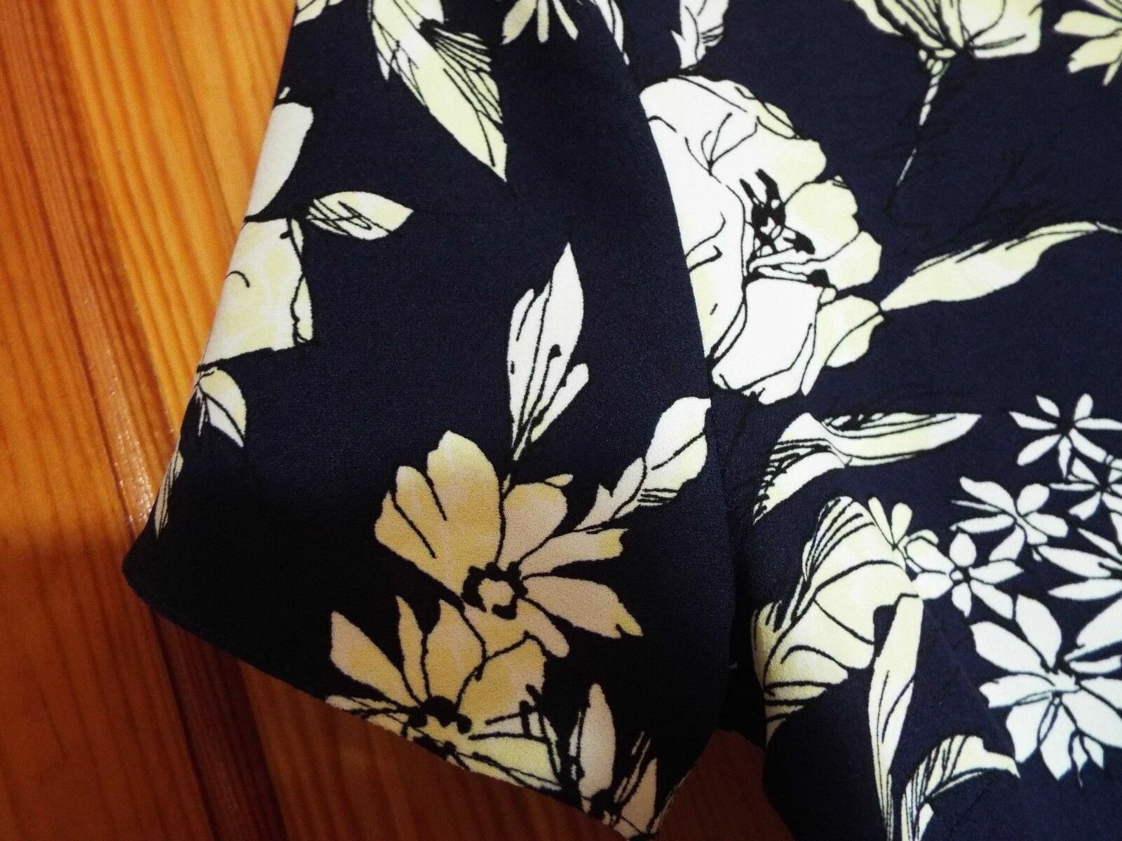 UNDERCOVER Abito nuovo con etichette BHS Sophie grigio navy motivo floreale giardino segreto taglia UK 10 Eur 38