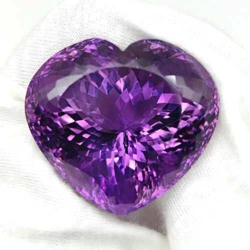 Certified Natural 100 Ct Beautiful Purple Amethyst Heart Shape gemstone - Picture 4 of 6