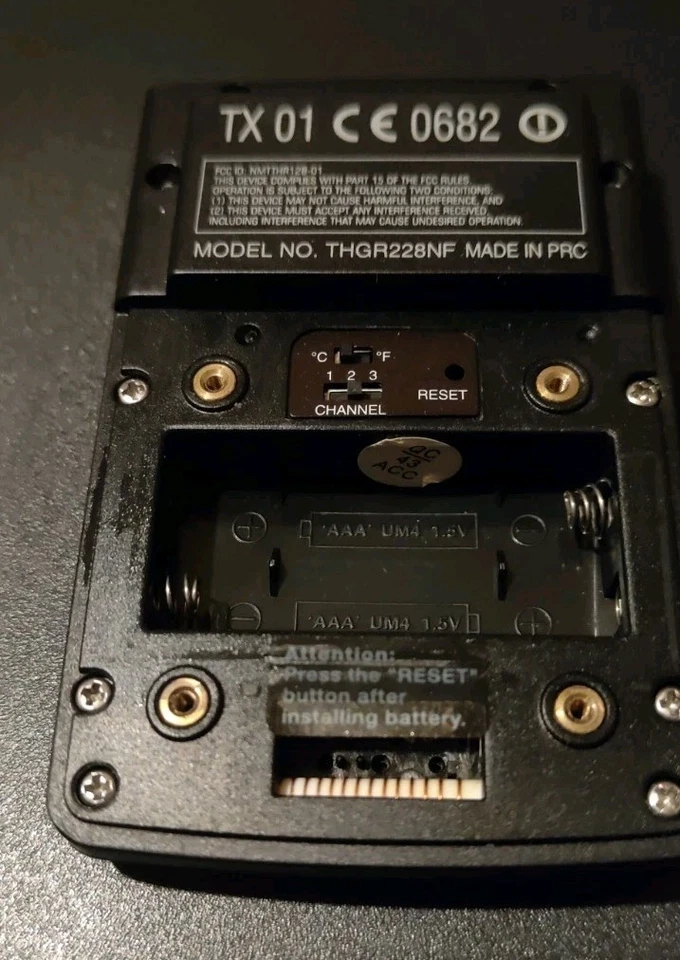 Sensor térmico-higrópico para todo tipo de clima remoto sin cable Oregon Scientific THGR268 - Imagen 4 de 4