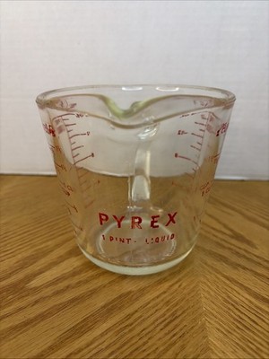 Vintage PYREX #516 Red Letter Two Cup/1/2 L /500ml/ 16oz Measuring Cup ~ USA~