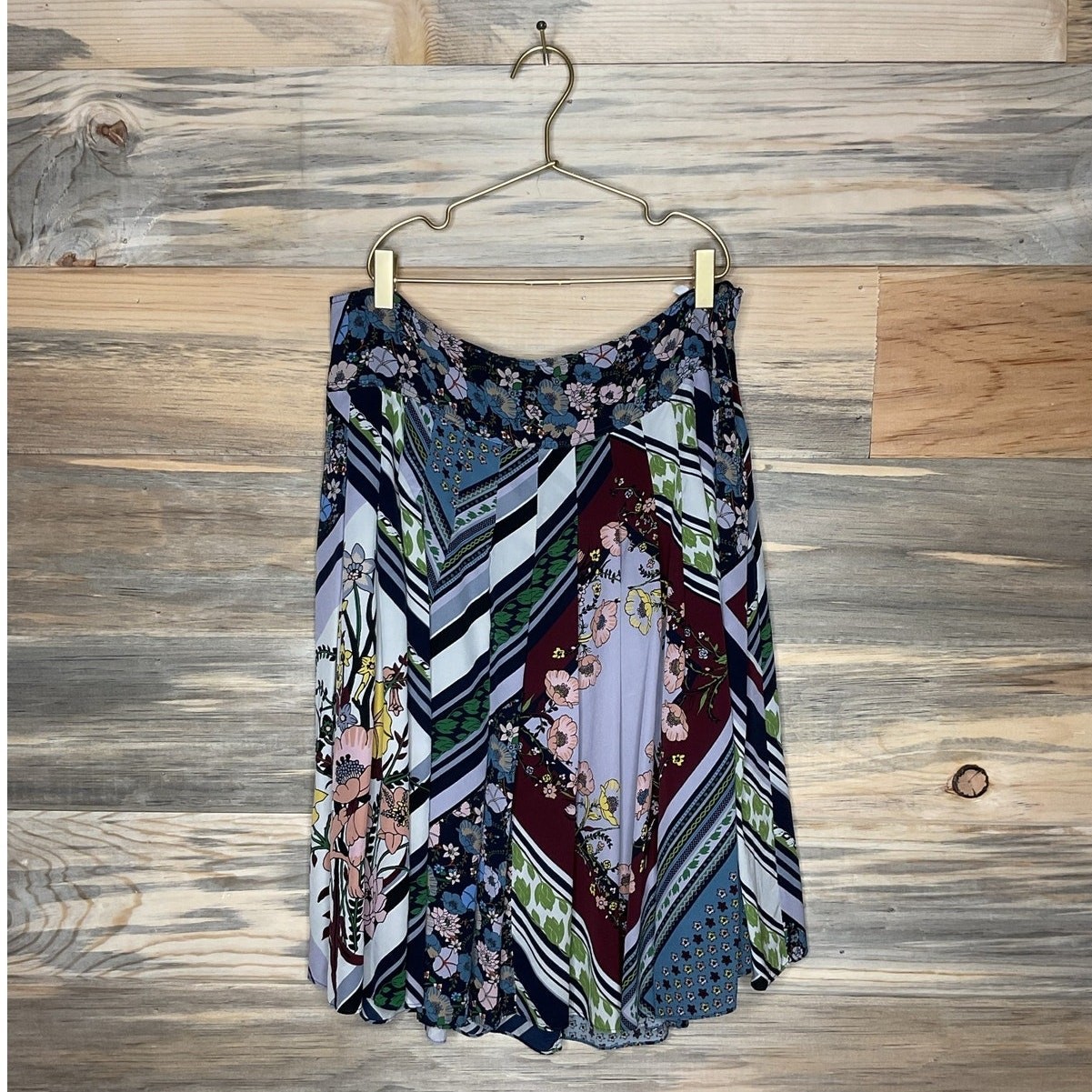 TORY BURCH Multicolored Floral Patchwork Print Pl… - image 1