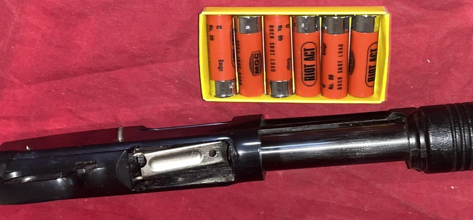 MGC REMINGTON M31-RS2 ESCOPETA ANTIDISTURBIOS - CAÑÓN + CONJUNTO DE GATILLO + 6 CARCASAS NOS sin usar Foto 3 de 4