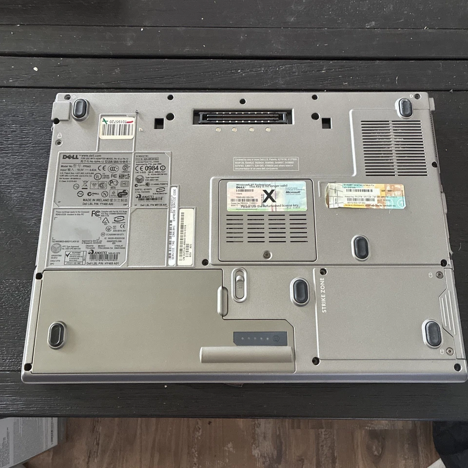 Laptop Dell Latitude D830 15,4", SSD único dueño mantenido Windows 7 Foto 4 de 4