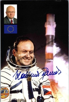 Original autograph Vladimir Remek astronaut and ambassador // autograph signi