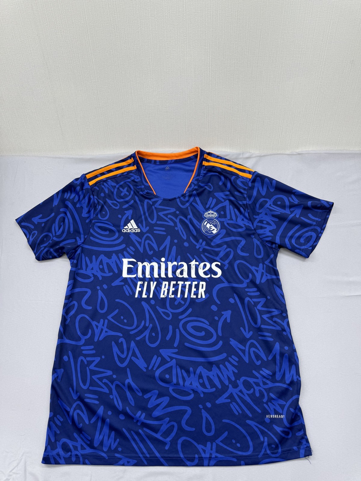 Adidas Real Madrid Graffiti Jersey XL Victory Blue 2021 PRIMEGREEN