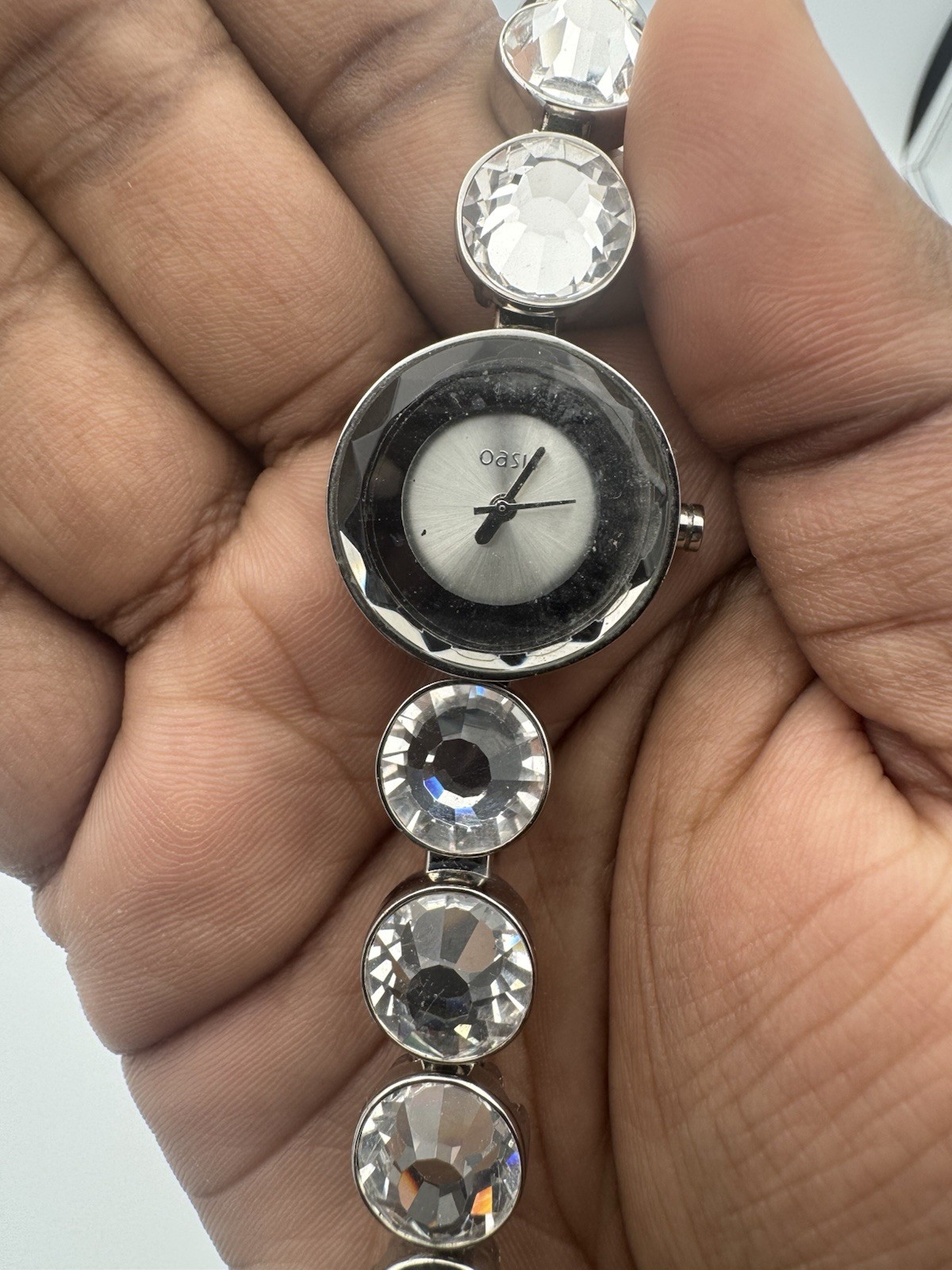 Oasis B1080 Ladies Quartz Watch, new battery fitted, working image 3
